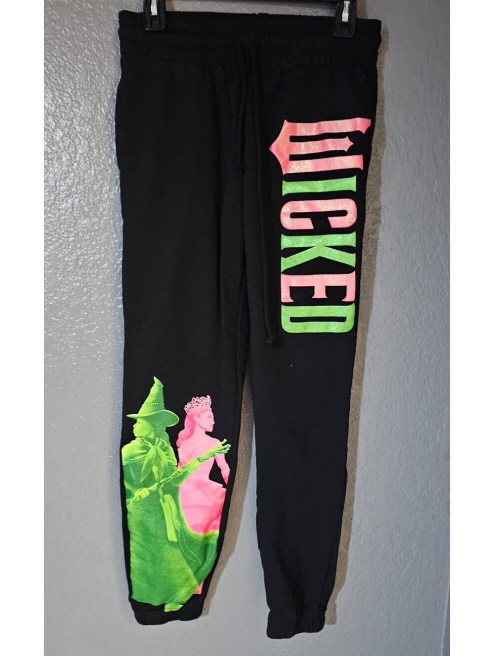 Women's Universal Studios Wicked Graphic Jogger Sweatpants Size XS 0/2 Movie